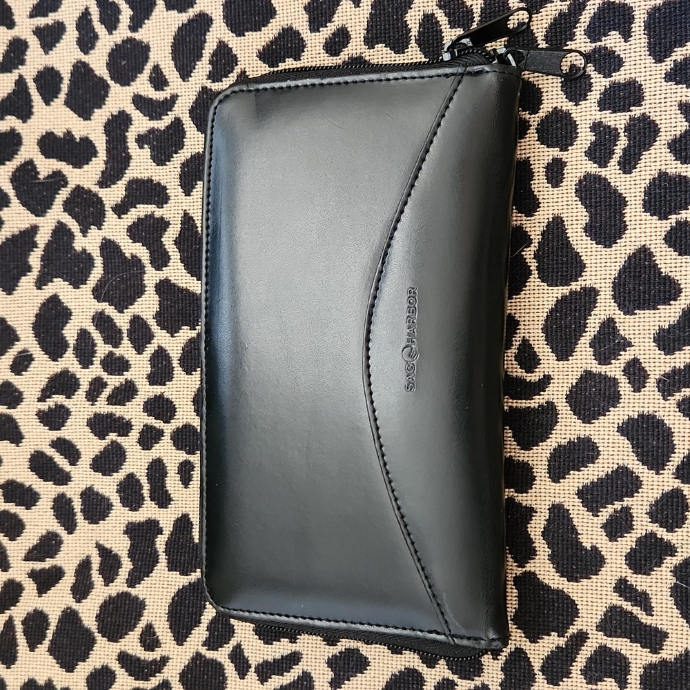 Sag Harbor Black Wallet